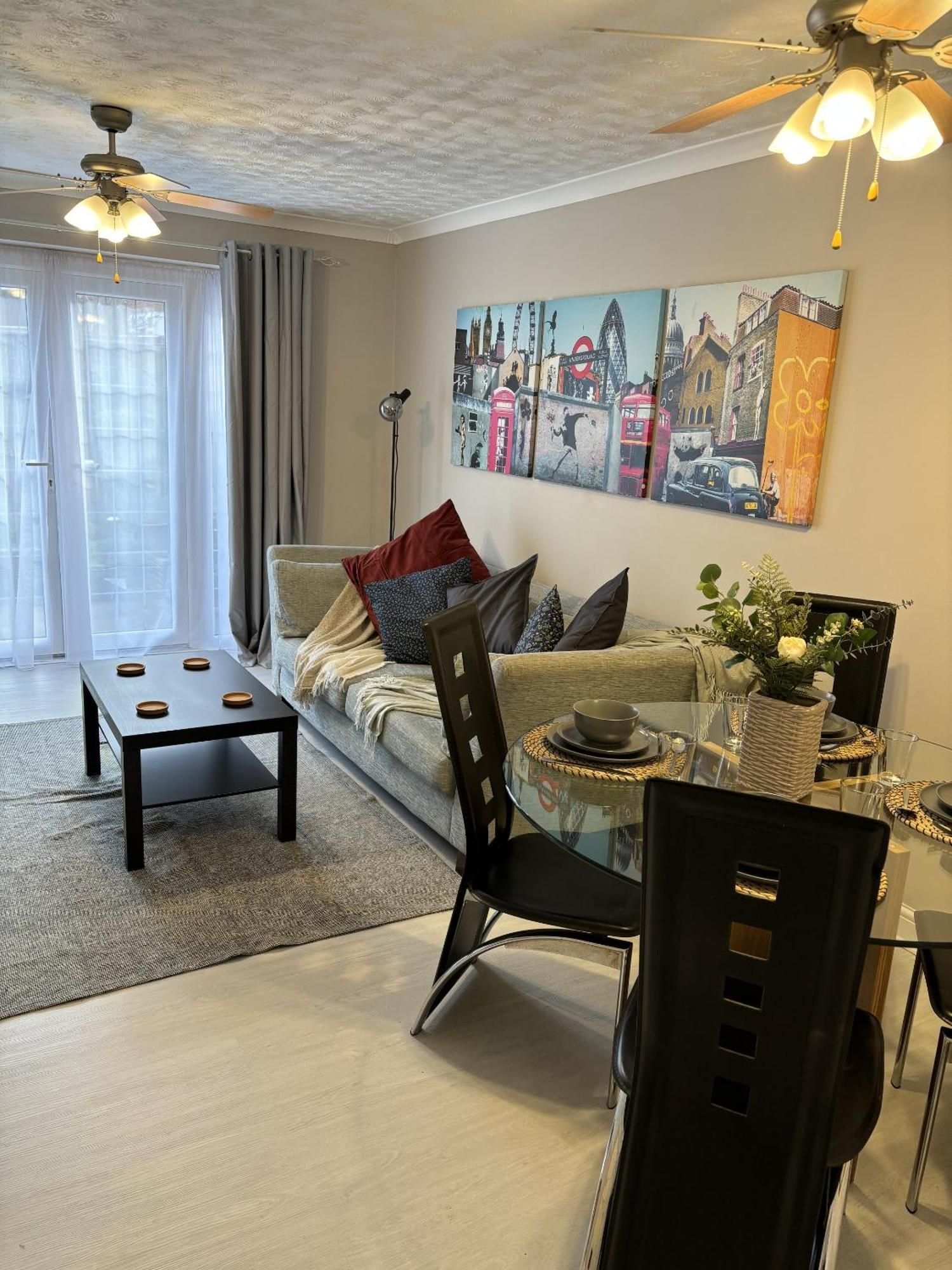 Cosy Corner - 2 Beds, Free Parking, Next To Southampton General Hospital Villa Eksteriør billede