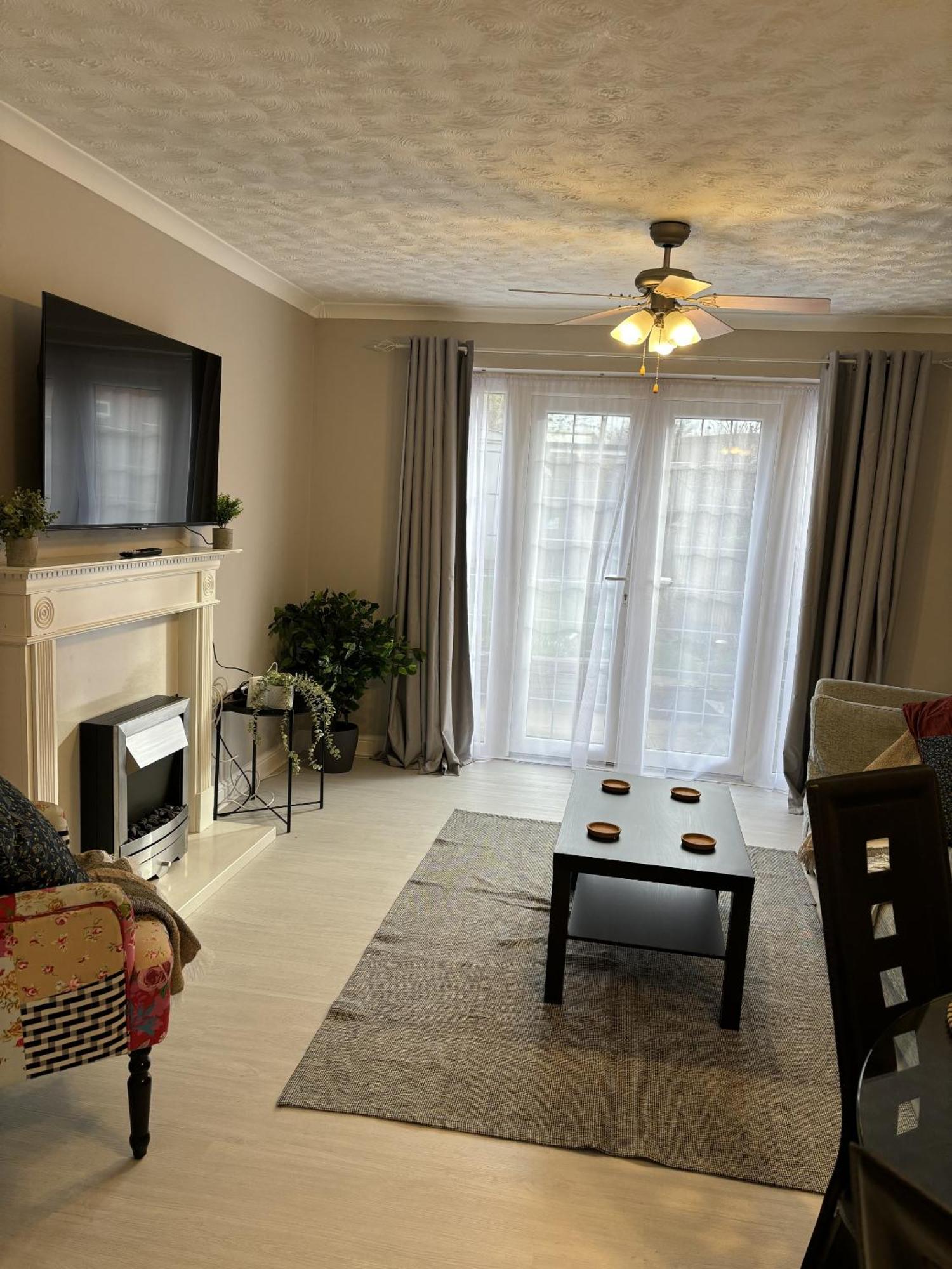 Cosy Corner - 2 Beds, Free Parking, Next To Southampton General Hospital Villa Eksteriør billede