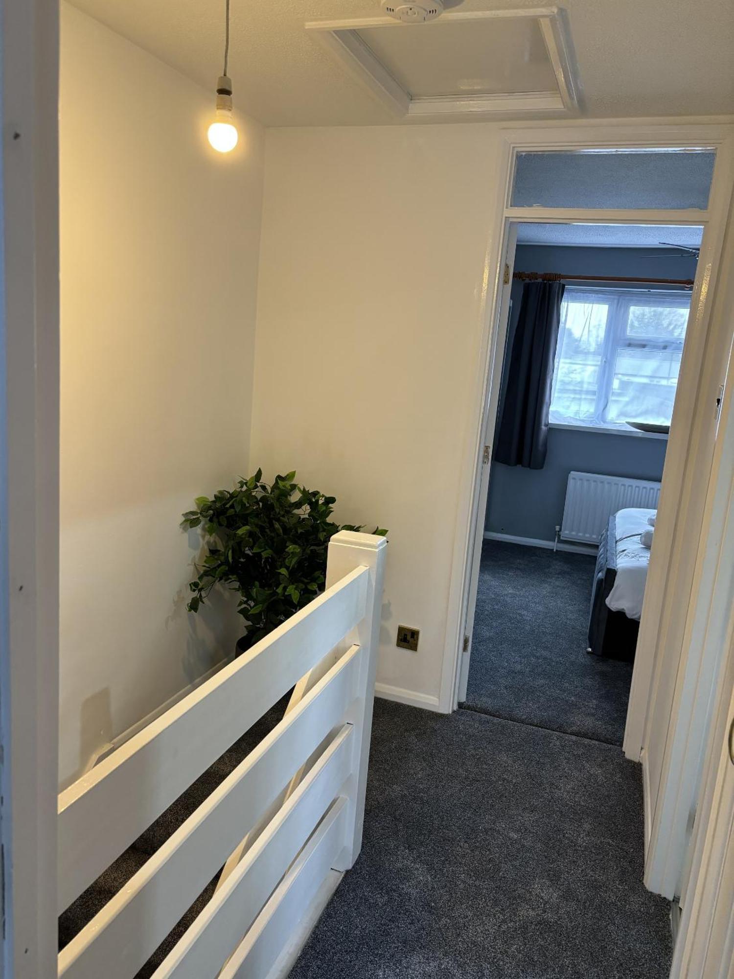 Cosy Corner - 2 Beds, Free Parking, Next To Southampton General Hospital Villa Eksteriør billede